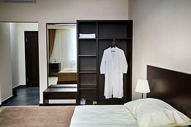 Двухместный номер Superior Plus двуспальная кровать, Отель West, Смоленск