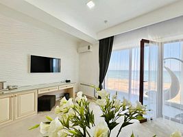 Люкс Superior с балконом и с видом на море, Отель Golden Beach, Дербент