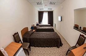 Кровать в общем номере, Отель Март, Стрежевой