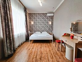 Двухместный люкс с 2 комнатами двуспальная кровать, Отель Азия, Элиста