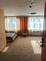 Двухместный люкс двуспальная кровать, Отель Центральная г. Лесозаводск, Звенигородка