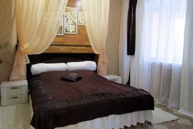Двухместный люкс Плюс Классик с балконом двуспальная кровать, Отель Парма, Кудымкар