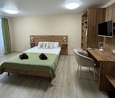 Двухместные апартаменты с балконом двуспальная кровать, Отель Парма, Кудымкар