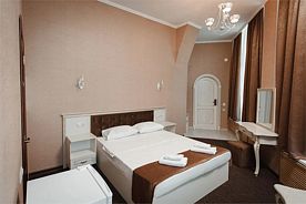 Двухместный номер Deluxe двуспальная кровать, Отель Кураж, Ростов-на-Дону