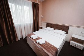 Двухместный люкс двуспальная кровать, Отель Кураж, Ростов-на-Дону