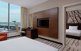Семейный номер смежный, Отель DoubleTree by Hilton Moscow — Vnukovo Airport, Москва