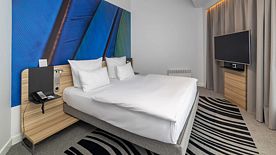 Двухместный люкс с видом на реку двуспальная кровать, Отель Novotel Архангельск, Архангельск