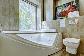 Двухместный люкс с джакузи двуспальная кровать, Отель WineWood Moscow, Москва