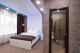 Двухместный номер Standard с балконом, Отель Golden Star, Тимашевск