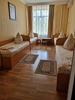 Трёхместный номер Economy, Отель Гостинный Двор, Миллерово