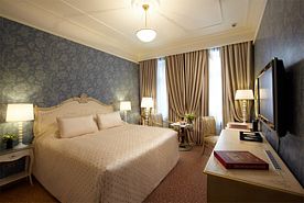 Двухместный номер с видом на Белый Дом Collection Superior двуспальная кровать, Отель Radisson Collection Hotel, Moscow, Москва
