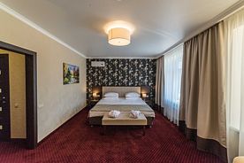Двухместный номер Superior с видом на город двуспальная кровать, Отель Ресторанно-Гостиничный комплекс Грязи, Грязи