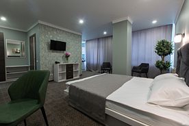 Двухместный номер Superior двуспальная кровать, Отель Флора, Белгород