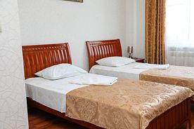 Двухместный номер Standard с балконом и с видом на море 2 отдельные кровати, Отель NOK Zhuravli, Махачкала