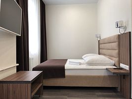 Двухместный люкс Категории C двуспальная кровать, Отель Victoria Center, Ачинск