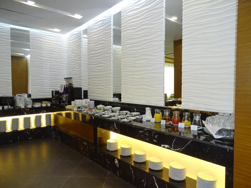 Отель Ramada Hotel & Suites by Wyndham Alabuga, Республика Татарстан: фото 3