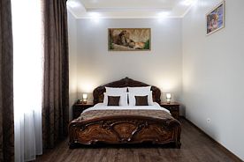 Двухместный номер Comfort c 1 комнатой с видом на город двуспальная кровать, Отель Венеция, Челябинск