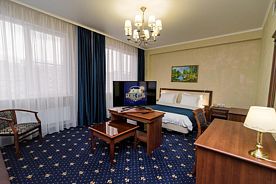 Двухместный полулюкс двуспальная кровать, Бизнес-отель, Старый Оскол