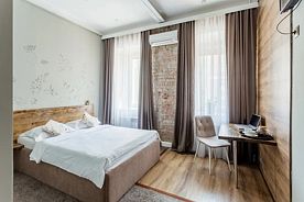 Двухместный номер Deluxe с видом на город двуспальная кровать, Отель Crystal на Таганке, Москва