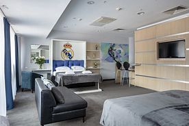Четырёхместный номер Deluxe с балконом, Отель People Stadium, Казань