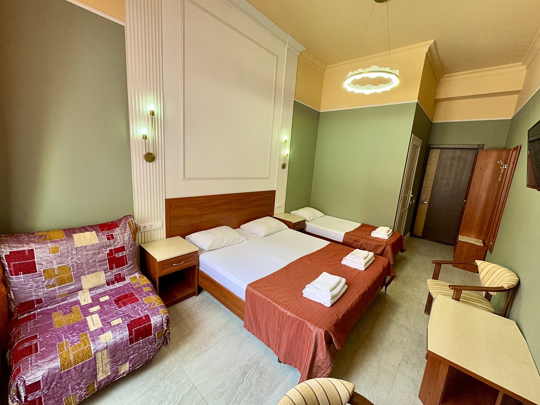 Стандартный 4-местный 1-комнатный