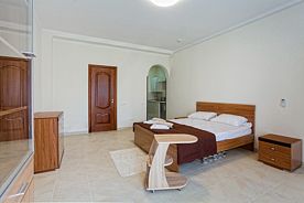 Двухместный номер Comfort двуспальная кровать, Отель Стрела, Ялта