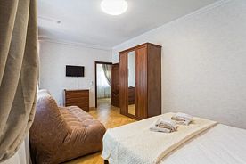 Двухместный полулюкс двуспальная кровать, Отель Стрела, Ялта