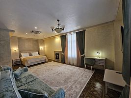 Двухместные апартаменты двуспальная кровать, Отель Петровский, Каменск-Шахтинский