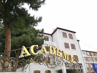 Отель Академия