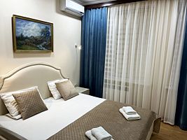 Двухместный номер Deluxe с балконом и с красивым видом из окна двуспальная кровать, Отель Академия, Дербент