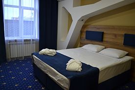 Люкс с 3 комнатами с балконом, Отель Есенин, Вольск