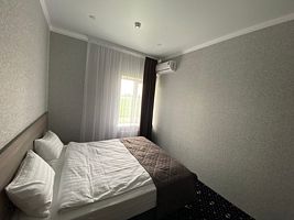 Четырёхместный семейный номер, Отель Старый Замок, Славянск-на-Кубани