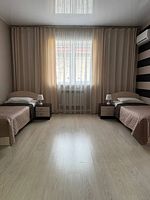 Апартаменты с 2 комнатами с красивым видом из окна, Отель Октябрьский, Шадринск