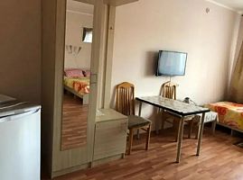 Трёхместный номер Standard с балконом, Отель Агат, Апшеронск