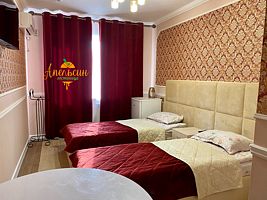 Двухместный номер Standard с балконом 2 отдельные кровати, Отель Апельсин, Дербент