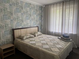 Двухместный люкс с 2 комнатами с балконом и с красивым видом из окна двуспальная кровать, Отель Галкино, Рамонский район