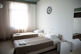 Кровать в общем номере, Отель Джон Трак, Дзержинск