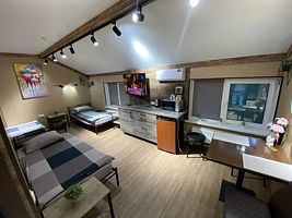 Четырёхместный полулюкс Comfort с красивым видом из окна, Отель  Стодорог, Белорецк