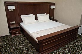Двухместный номер двуспальная кровать, Отель Monarsh Hotel, Губкинский