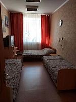Кровать в общем номере, Отель Комфорт, Серов