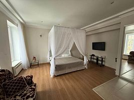 Двухместная студия Deluxe с видом на город двуспальная кровать, Отель Абсолют, Октябрьский 
