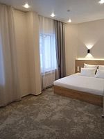 Двухместный полулюкс двуспальная кровать, Отель У Водопада, Ивангород