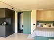 Двухместные Lodge-Apart с видом на озеро двуспальная кровать, Отель Городок, Кохма