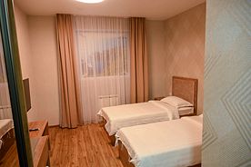Двухместный номер Economy 2 отдельные кровати, Отель "Chocolate", Артем