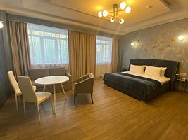 Двухместный полулюкс С гардеробной двуспальная кровать, Отель Golden , Пермь