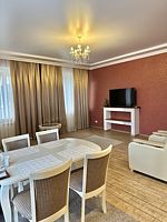 Люкс с 2 комнатами с балконом и с видом на горы, Отель Рич Хаус (Rich House), Горячий Ключ