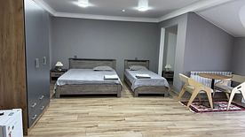 Трёхместный номер Superior с балконом и с красивым видом из окна, Отель Senator, Махачкала