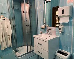 Двухместный номер Deluxe двуспальная кровать, Отель Hotel Discovery, Череповец