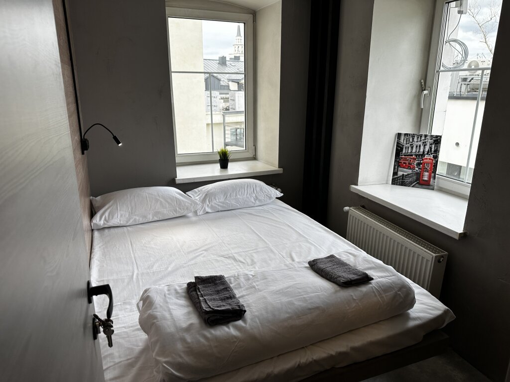 Отель SHELTERZ Три вокзала, Москва, Московская область