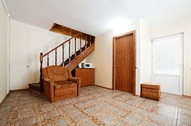 Трёхместный номер с 3 комнатами, Отель Парк Птиц, Нара
